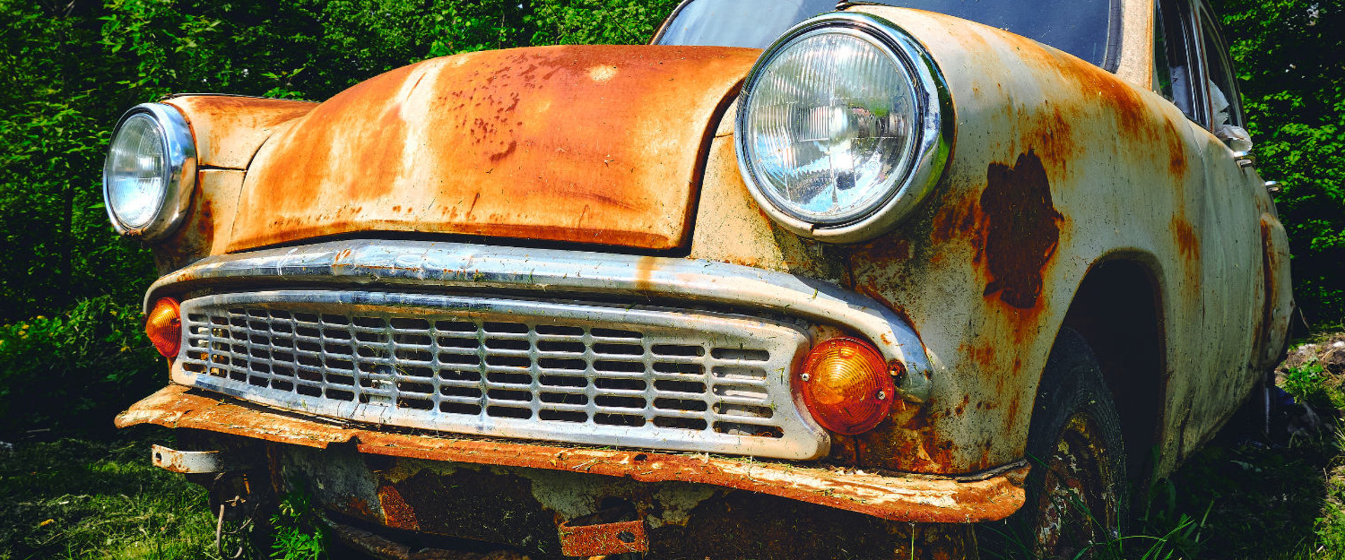 Cleaning and Refurbishing Old Parts: A Comprehensive Guide to Hot Rod Restoration